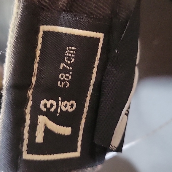 New Era Boston Red Sox Hat - Size 7 3/8 - Picture 2 of 4